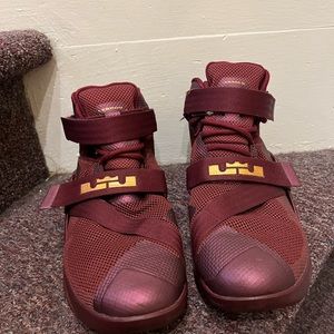Nike by lebron used sneakers
